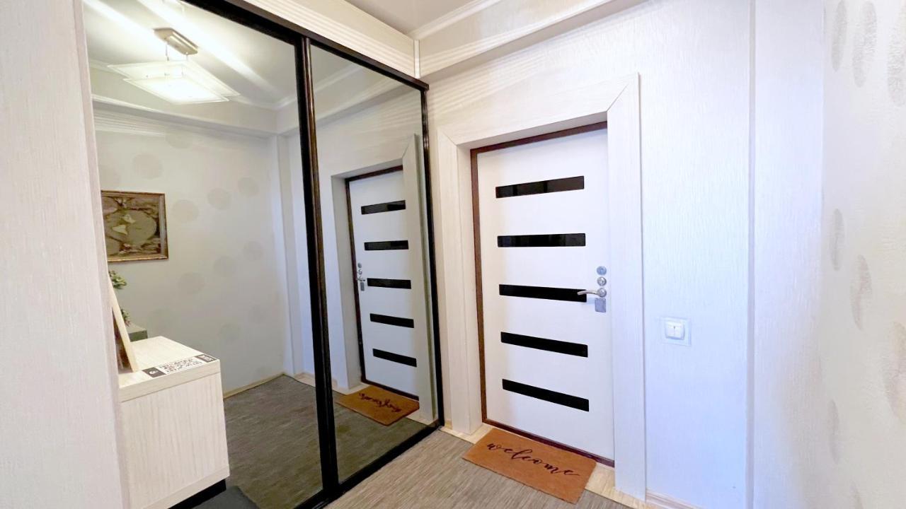 Apartament De Lux Cu 2 Camere Si Living Kischinau Exterior foto